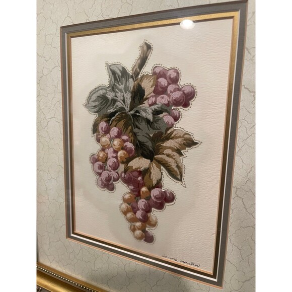 Trapunto traditional art - grapes - Picture 2 of 8